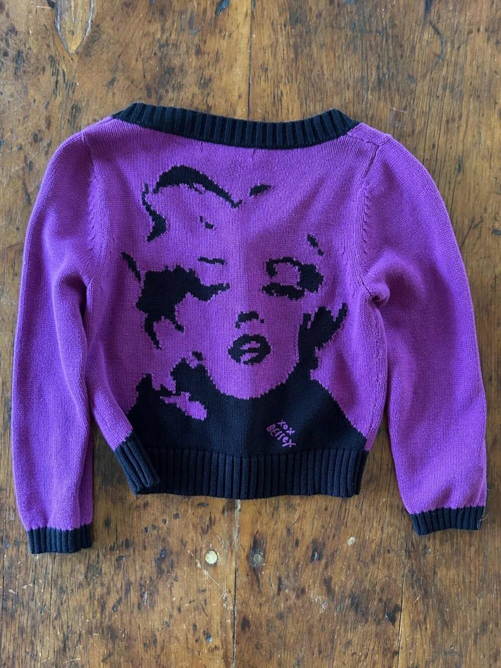 Betsey Johnson Marilyn Monroe Purple & Black Cropped Cardigan - Picture 9 of 11